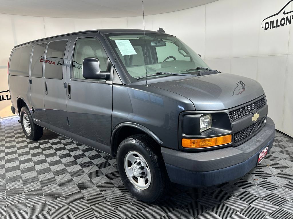 Used 2016 Chevrolet Express 2500 LS RWD image 9