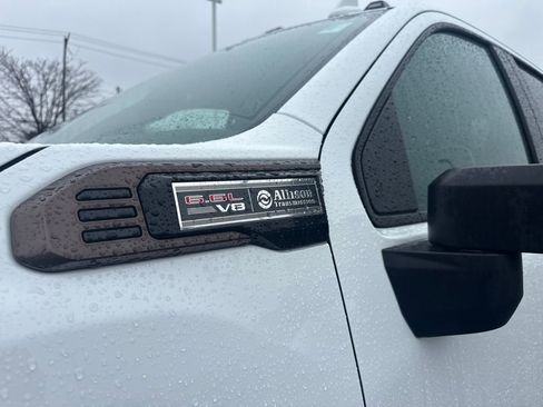 Used 2025 GMC Sierra 2500 AT4X image 28