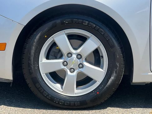 Used 2016 Chevrolet Cruze LT FWD image 28