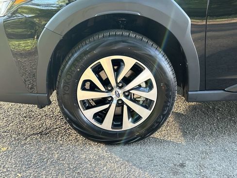 Certified 2025 Subaru Outback Premium w/ Popular Package #1 AWD/4WD image 10