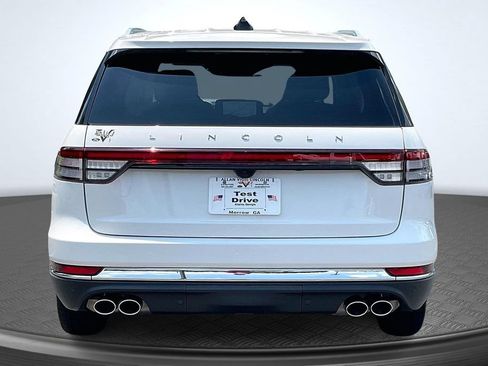 Used 2025 Lincoln Aviator Reserve w/ Equipment Group 201A AWD/4WD image 6