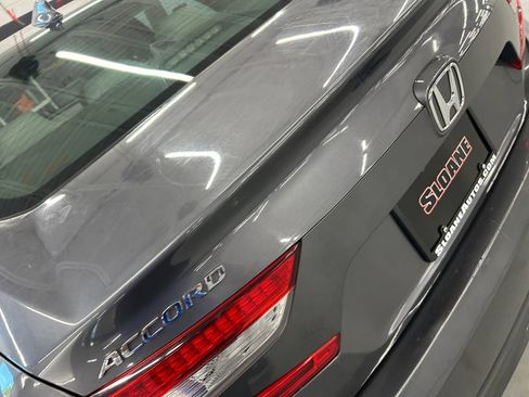 Used 2018 Honda Accord LX image 17