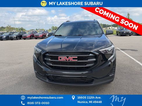Used 2020 GMC Terrain SLE w/ Driver Convenience Package AWD/4WD image 2