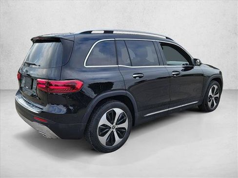 Used 2025 Mercedes-Benz GLB 250 image 5