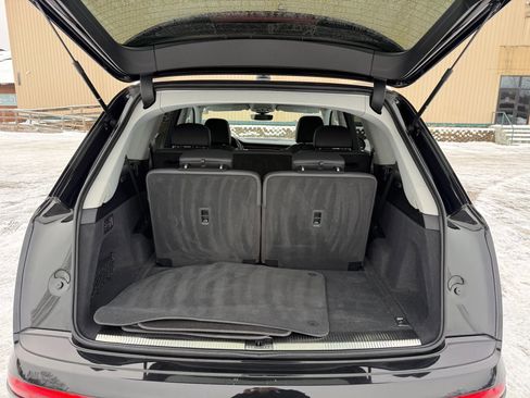 Used 2022 Audi Q7 3.0T Premium image 9
