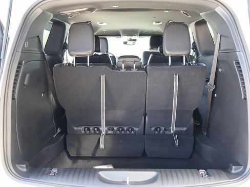 New 2026 Chrysler Pacifica Select image 14