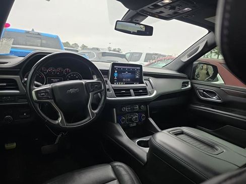 Used 2021 Chevrolet Tahoe Z71 w/ Z71 Signature Package image 5