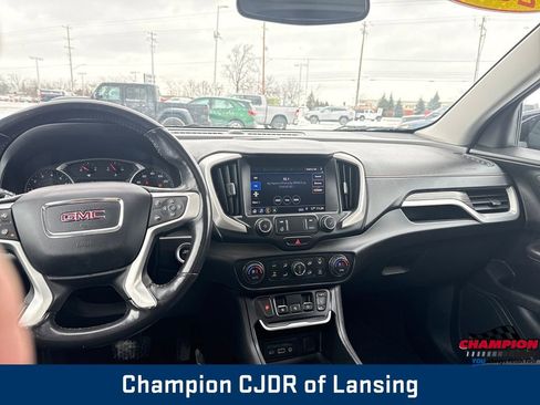 Used 2020 GMC Terrain SLT image 16