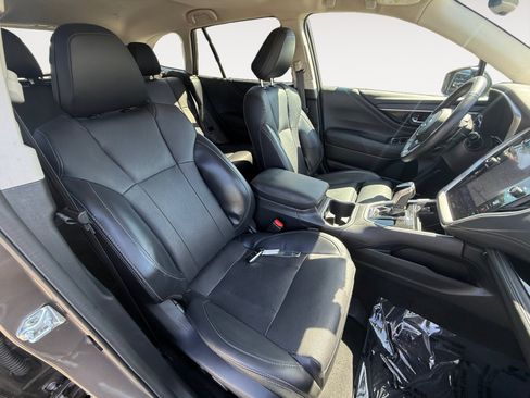 Used 2024 Subaru Outback Limited AWD/4WD image 19
