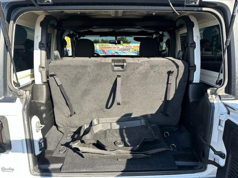 Used 2019 Jeep Wrangler Sport image 5