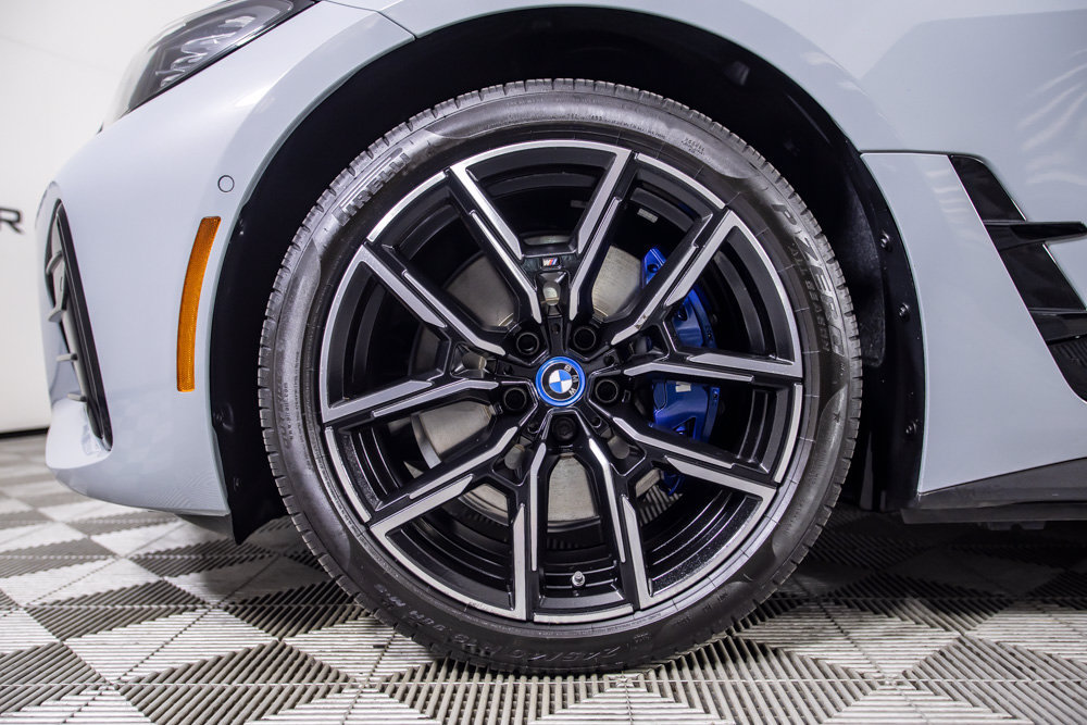 Used 2024 BMW i4 eDrive35 w/ M Sport Package RWD image 38