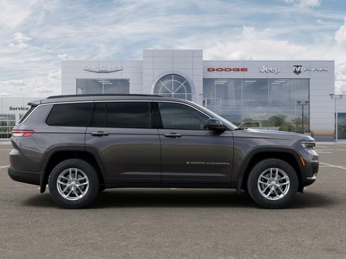 New 2025 Jeep Grand Cherokee L Laredo image 21
