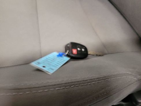 Used 2022 Toyota Tacoma SR5 image 15