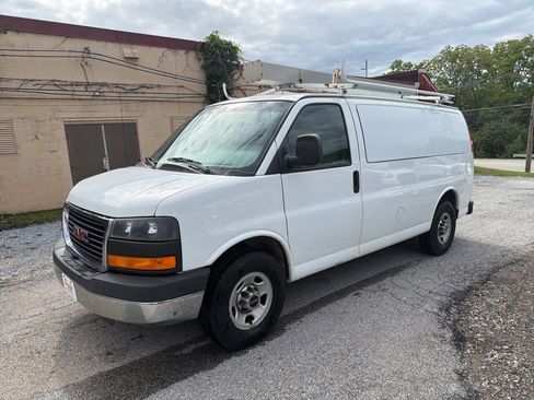 Used 2016 GMC Savana 2500 w/ Savana Pro Plus Package RWD image 2