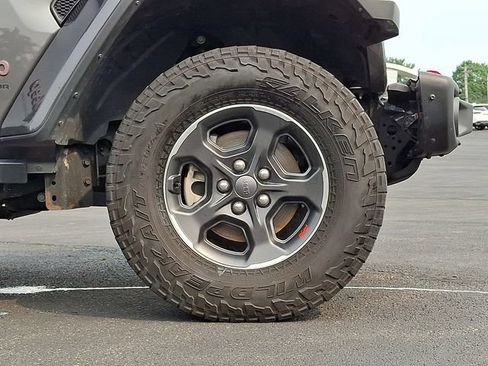 Used 2023 Jeep Gladiator Rubicon w/ LED Lighting Group AWD/4WD image 8