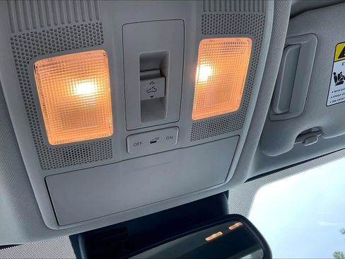 Used 2025 MAZDA CX-5 AWD 2.5 S w/ Preferred Package image 32