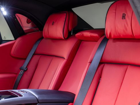 Used 2019 Rolls-Royce Phantom Sedan image 33