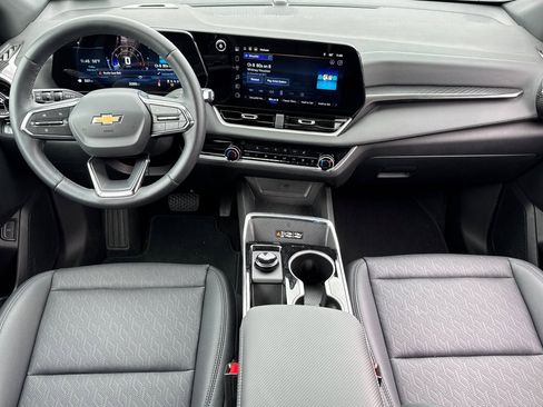 Used 2026 Chevrolet Equinox LT w/ Convenience Package II image 16