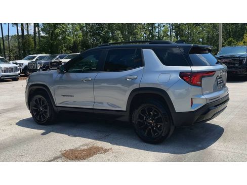Used 2025 GMC Terrain Elevation w/ Elevation Premium Package AWD/4WD image 6