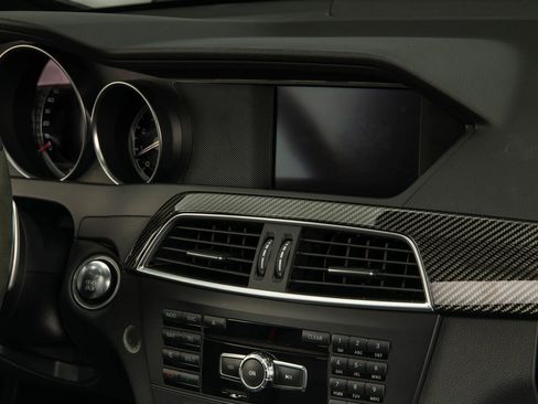 Used 2012 Mercedes-Benz C 63 AMG Coupe image 21