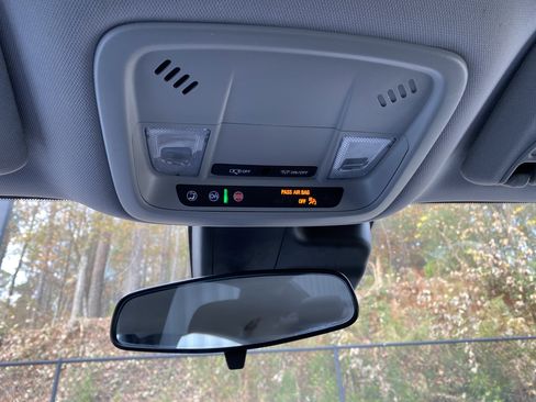 Used 2023 Chevrolet Malibu LT image 30