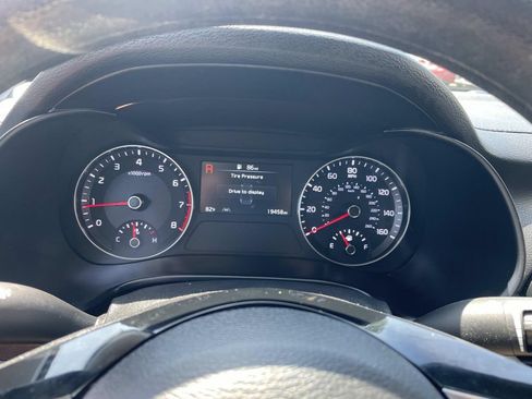 Used 2024 Kia Forte LXS w/ LXS Technology Package FWD image 30