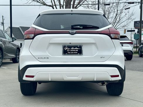 Used 2024 Nissan Kicks SV image 7