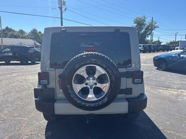 Used 2017 Jeep Wrangler Unlimited Sahara w/ Connectivity Group AWD/4WD image 4
