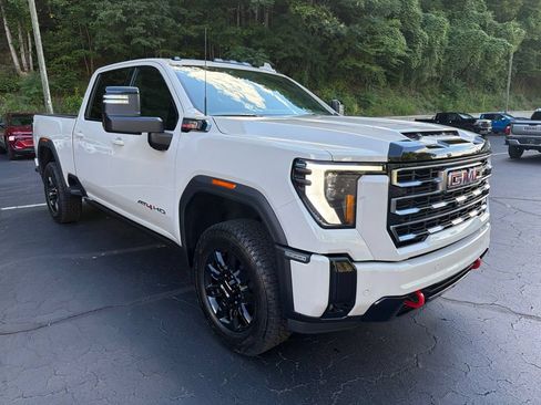 New 2026 GMC Sierra 2500 AT4 w/ AT4 Premium Plus Package AWD/4WD image 6