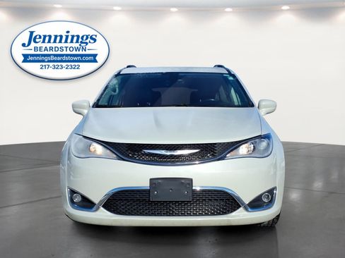 Used 2019 Chrysler Pacifica Touring-L Plus image 7