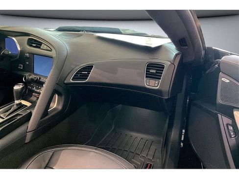 Used 2016 Chevrolet Corvette Z06 w/ 2LZ Preferred Equipment Group image 17