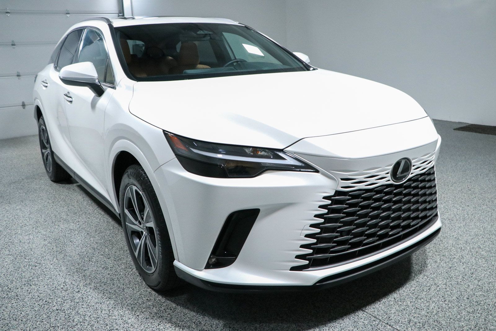 Used 2025 Lexus RX 350 Premium w/ Accessory Package (Z1) FWD image 5