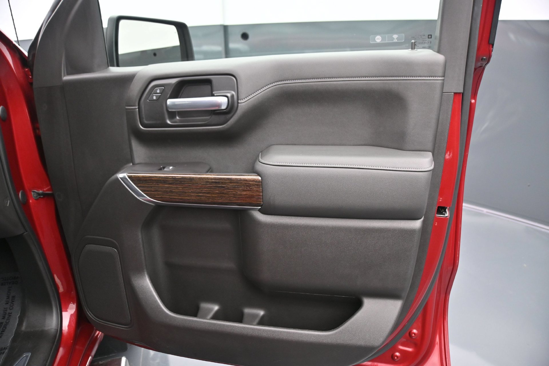 Used 2020 GMC Sierra 1500 SLE w/ SLE Value Package AWD/4WD image 12