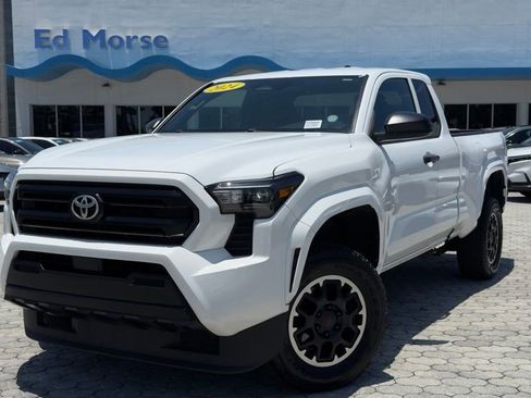 Used 2024 Toyota Tacoma SR RWD image 2