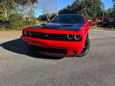 Used 2020 Dodge Challenger SXT image 25