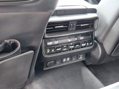 Used 2023 Lexus LX 600 4WD w/ Accessory Package (Z1) image 28