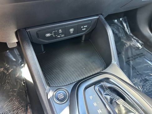 Used 2025 Kia K4 FWD image 31