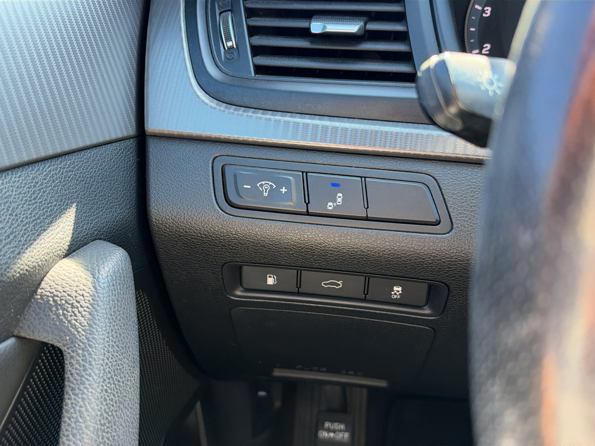 Used 2018 Hyundai Sonata Sport FWD image 25