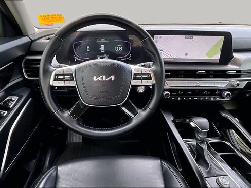 Used 2024 Kia Telluride LX FWD image 6
