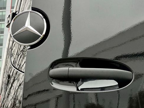 Used 2025 Mercedes-Benz Sprinter 2500 image 17