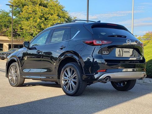 New 2025 MAZDA CX-5 Signature image 3