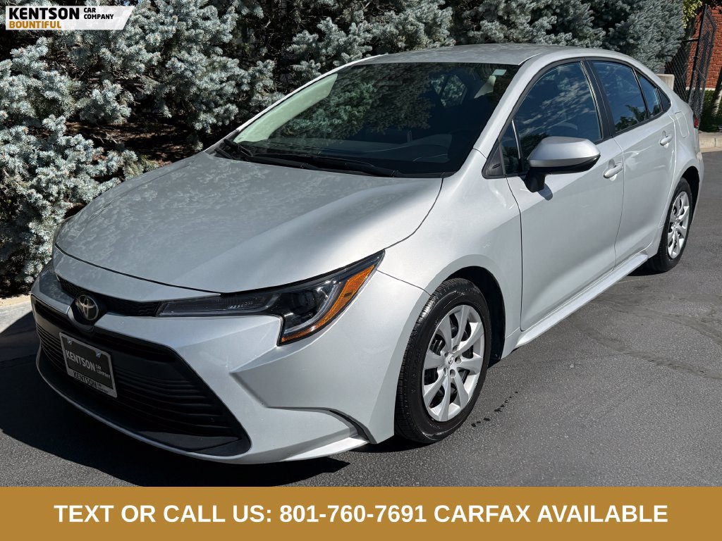 Used 2025 Toyota Corolla LE FWD image 3