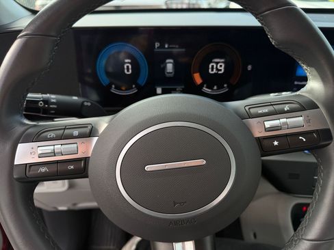 Used 2025 Hyundai Kona SEL image 28