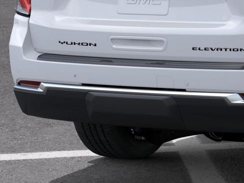 New 2026 GMC Yukon XL Elevation image 38