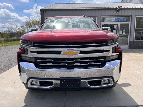 Used 2019 Chevrolet Silverado 1500 LTZ w/ LTZ Premium Package AWD/4WD image 2