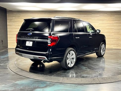 Used 2024 Ford Expedition Platinum AWD/4WD image 16
