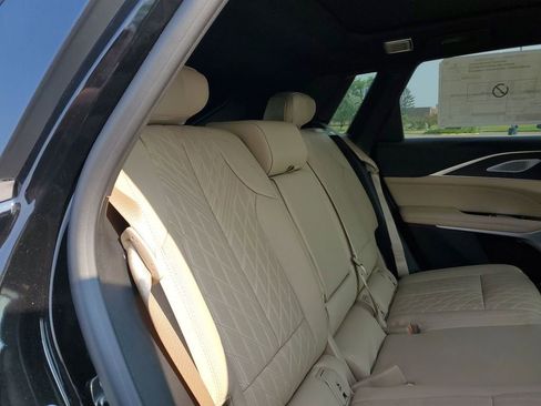 New 2026 Cadillac Lyriq V w/ Exterior Carbon Fiber Package AWD/4WD image 28