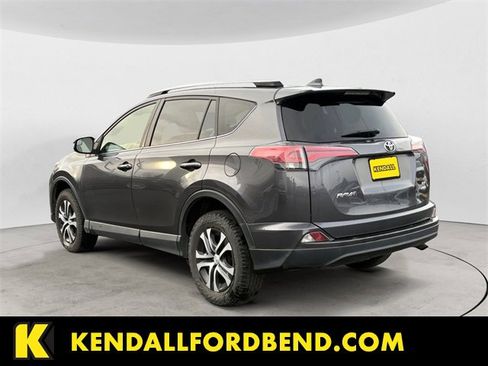 Used 2018 Toyota RAV4 LE image 3