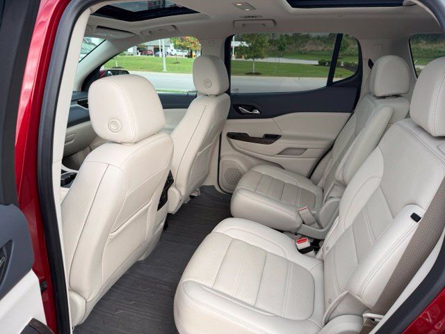 Used 2021 GMC Acadia Denali w/ Denali Ultimate Package AWD/4WD image 18