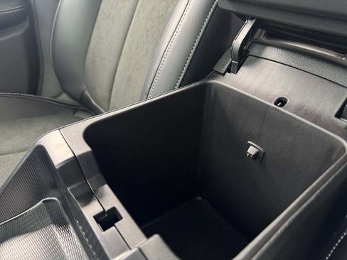 New 2025 Jeep Grand Cherokee L Laredo image 33